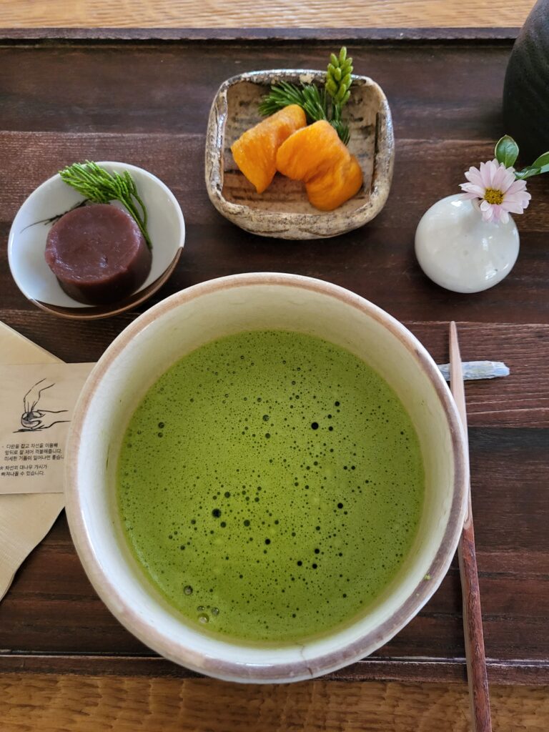A cup of matcha at a café 